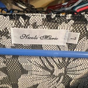 MIDI dress. Lacy/black. Size large